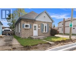 8 WEBLING Street, brantford, Ontario