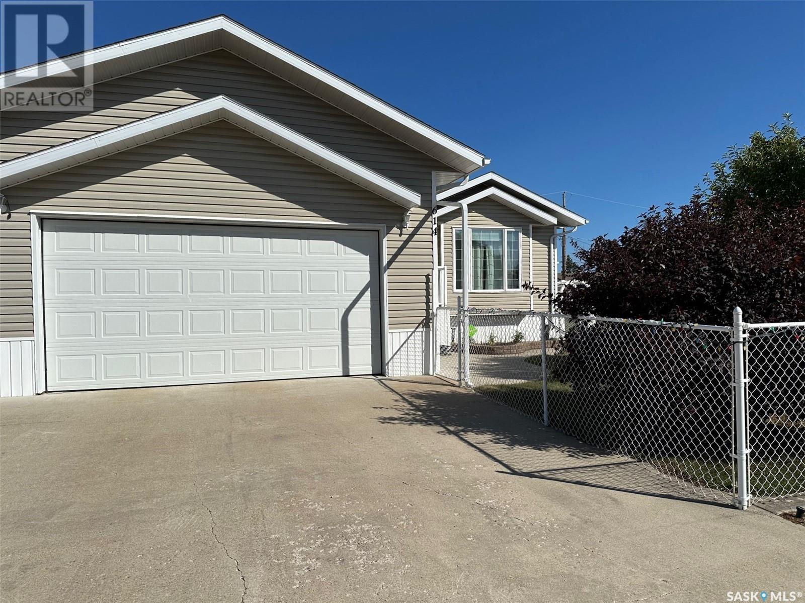 614 Hudson Street, Hudson Bay, Saskatchewan  S0E 0Y0 - Photo 33 - SK982423