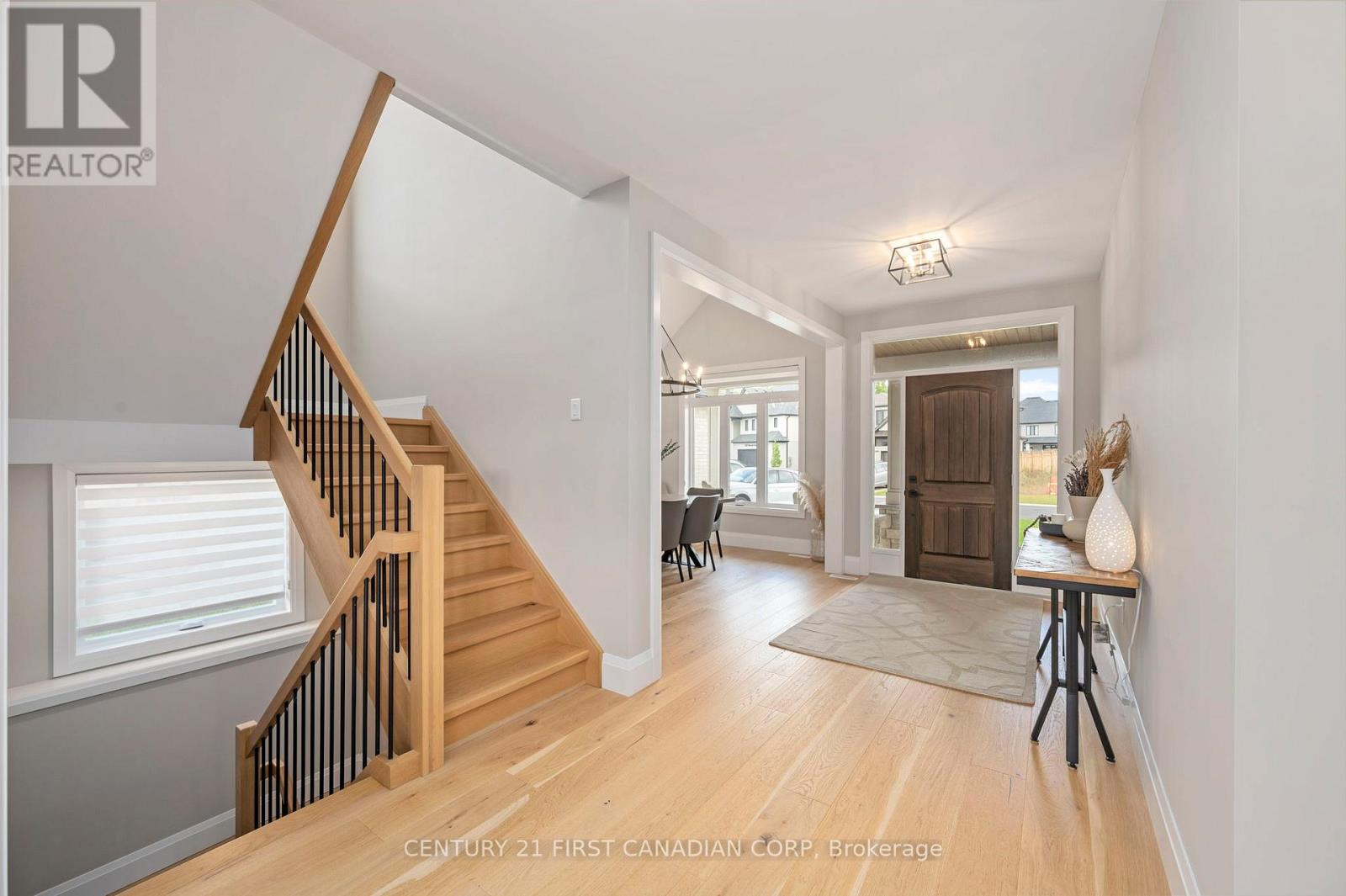 Photo 5 of 40 for 2393 Bakervilla Street