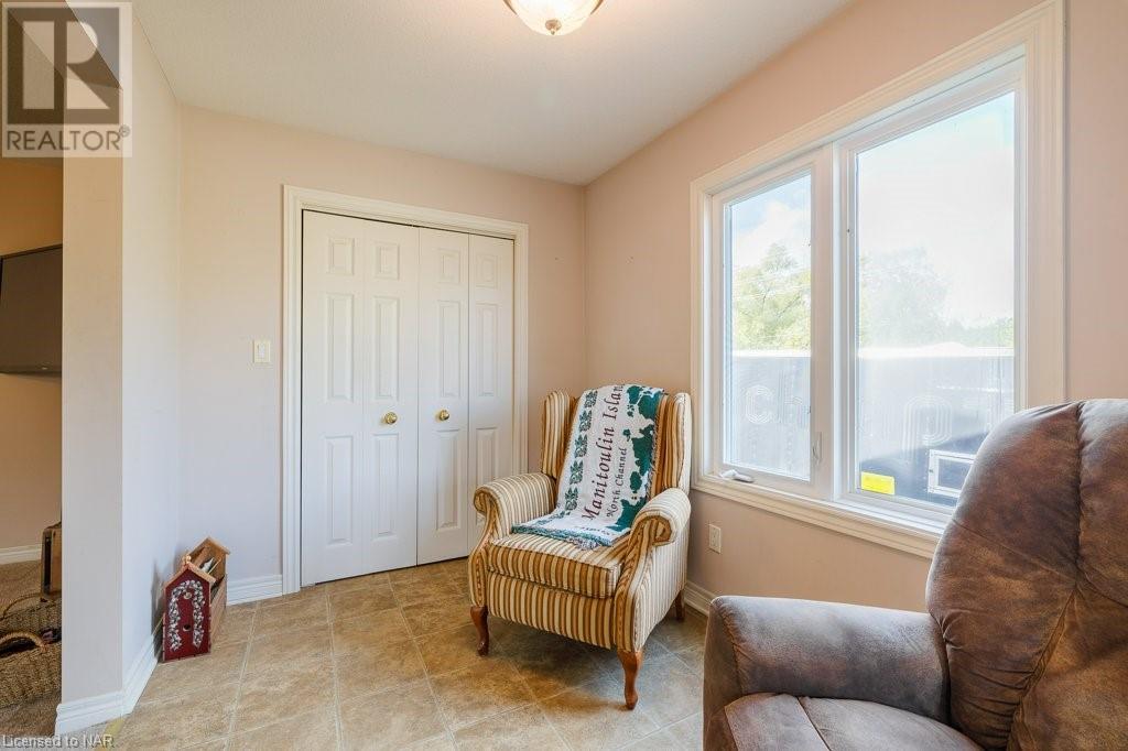 1065 Dominion Road, Fort Erie, Ontario  L2A 1H3 - Photo 3 - 40654613