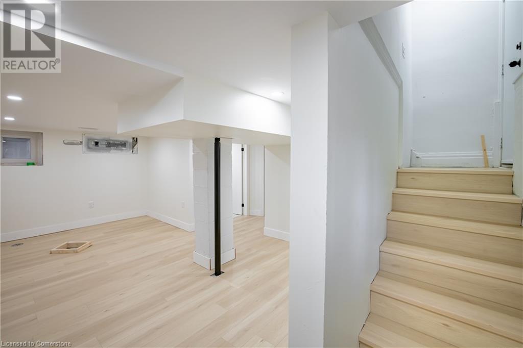 149 Leinster Street N Unit# Lower, Hamilton, Ontario  L8L 6Y1 - Photo 4 - 40654799