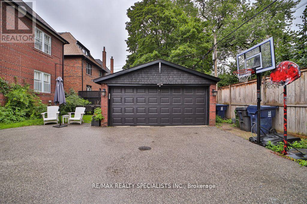 29 Whitehall Road, Toronto, Ontario  M4W 2C5 - Photo 38 - C9374159