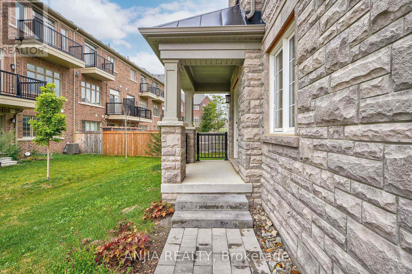 Property at 26 ISLAND GREEN LANE image 2