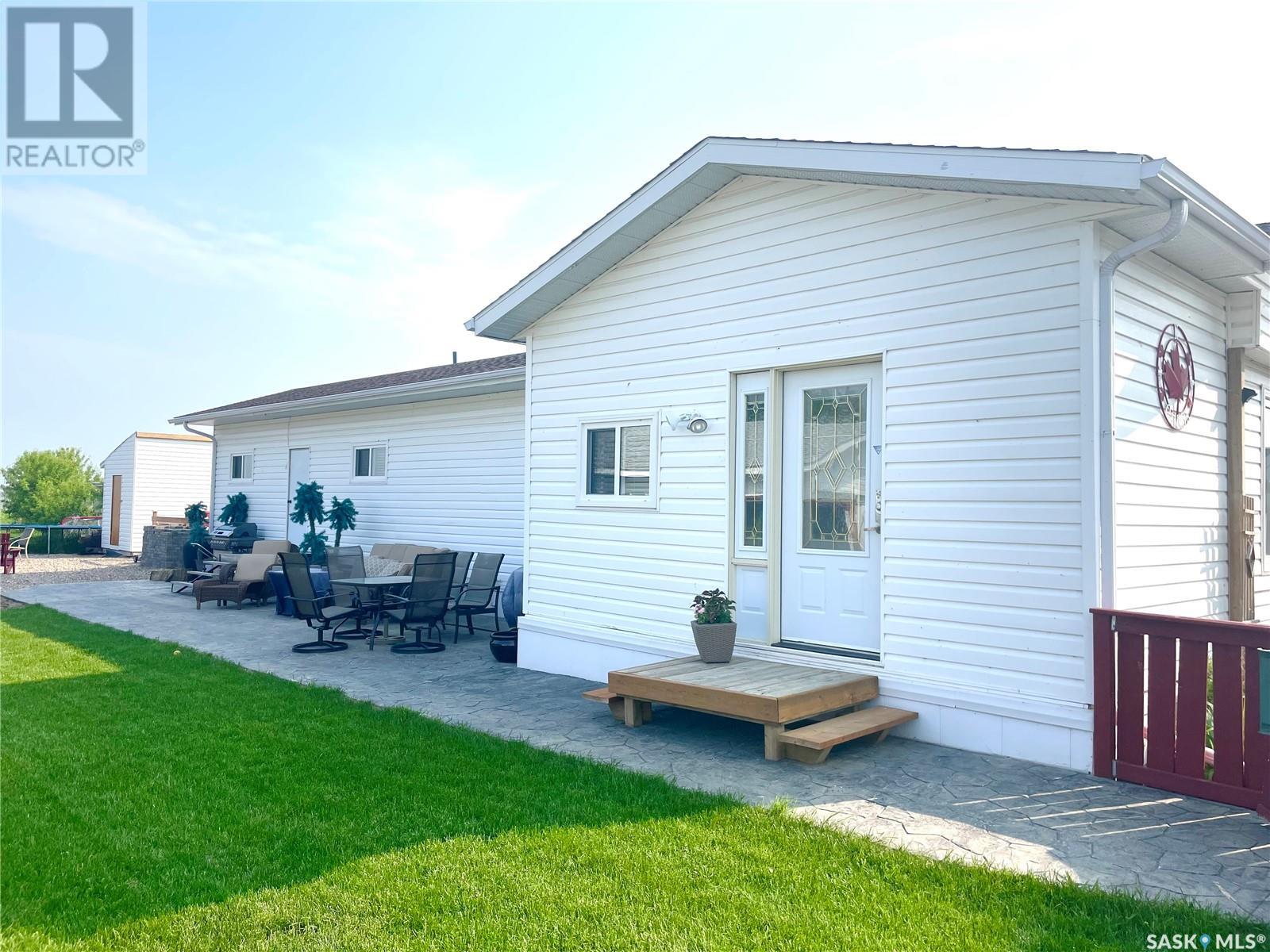 180 2nd Street, Meota, Saskatchewan  S0M 1X0 - Photo 1 - SK984957