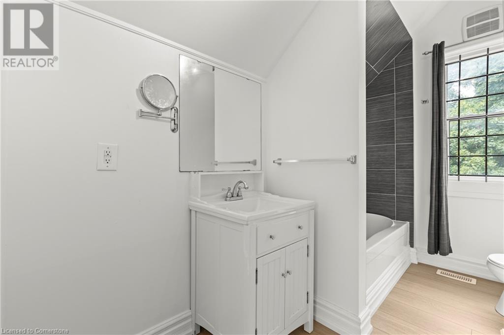 246 Dundurn Street S, Hamilton, Ontario L8P 4K7 - Photo 23 - 40655562