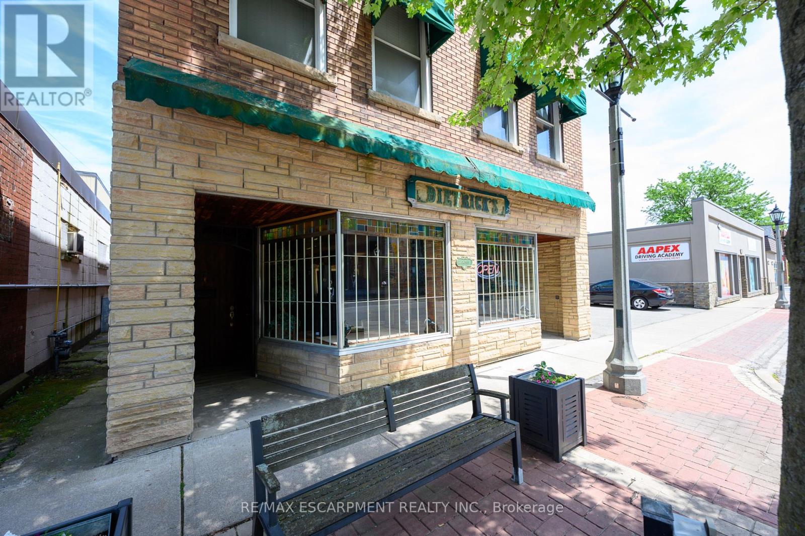 Property at 24 CROSS STREET image 2