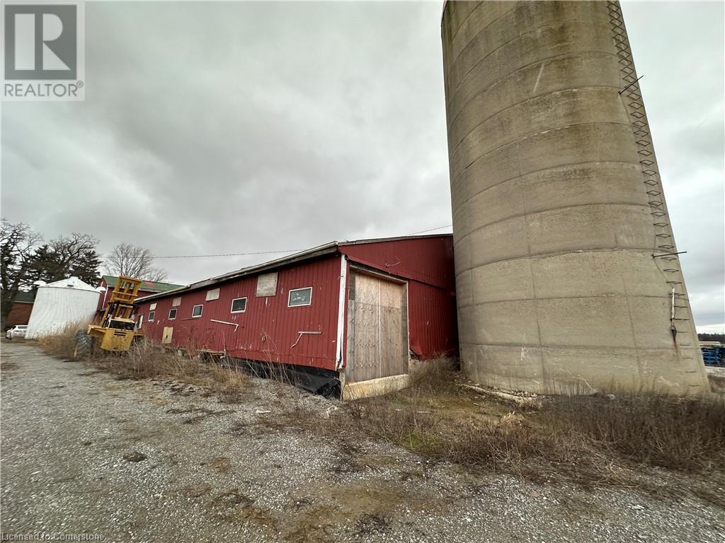 5463 Chippewa Road E Unit# Barn, Glanbrook, Ontario  L0R 1W0 - Photo 11 - 40651936