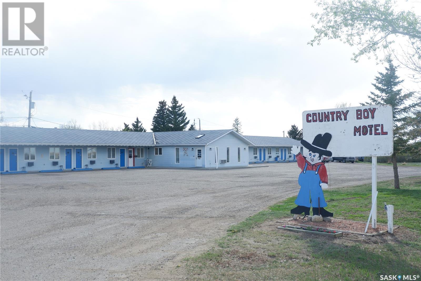 143 Railway AVENUE, coronach, Saskatchewan