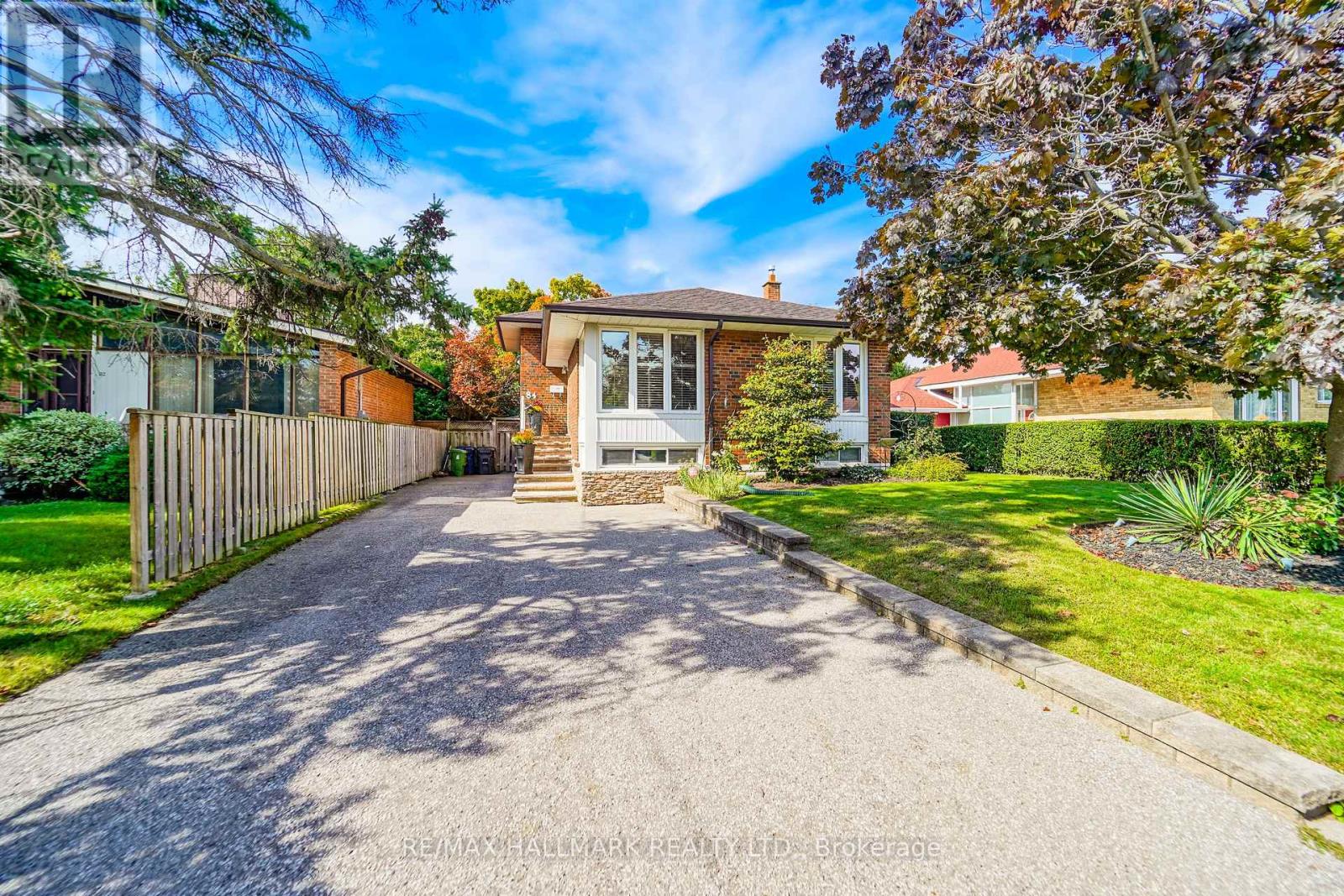 84 Lowcrest Boulevard, Toronto (Tam O'shanter-Sullivan), Ontario  M1T 1K5 - Photo 2 - E9374418