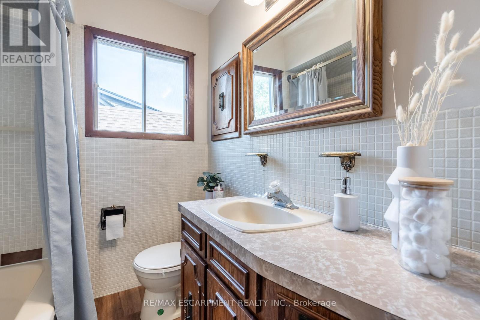 242 Glendale Avenue N, Hamilton, Ontario  L8L 7K3 - Photo 27 - X9374450