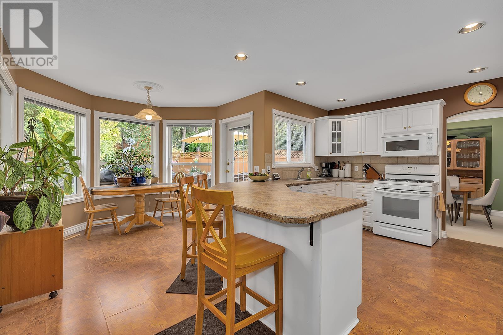 337 Rio Drive S Kelowna