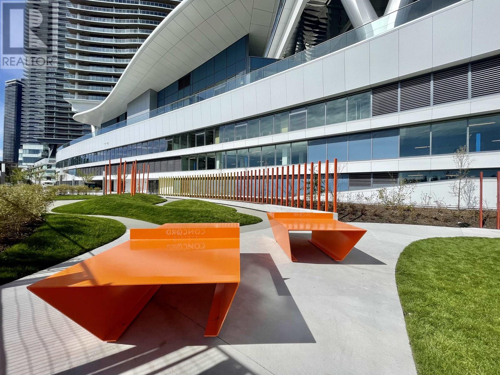 Listing Picture 15 of 18 : 906 4880 LOUGHEED HIGHWAY, Burnaby / 本拿比 - 魯藝地產 Yvonne Lu Group - MLS Medallion Club Member