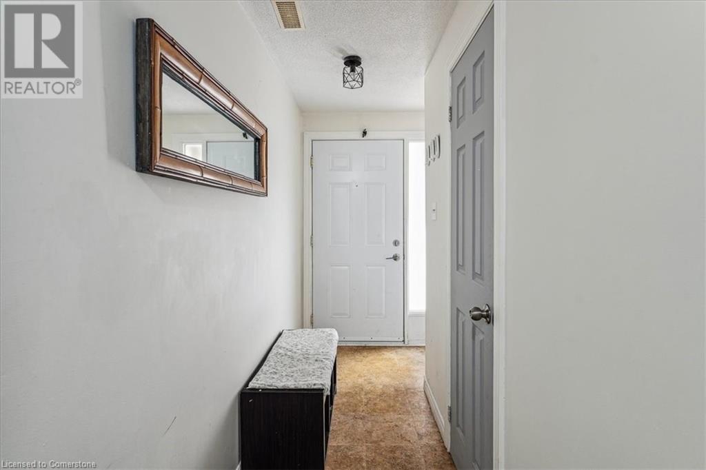 11 Harrisford Street Unit# 116, Hamilton, Ontario L8K 6L7 - Photo 7 - 40654374