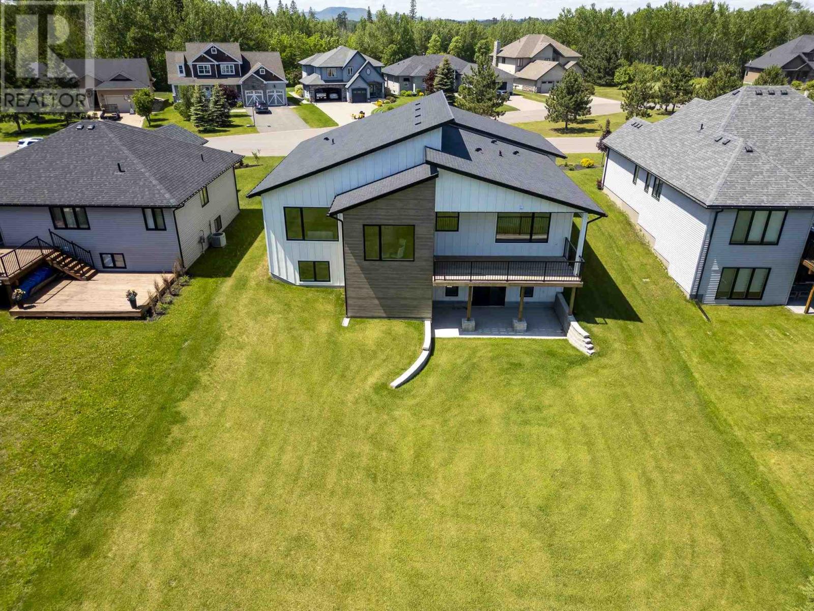 2774 King George's Park Dr, Thunder Bay, Ontario  P7K 1K8 - Photo 46 - TB243006