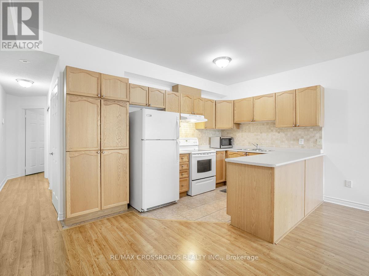 19 - 38 Gibson Avenue, Toronto, Ontario  M9N 0A5 - Photo 17 - W9374731