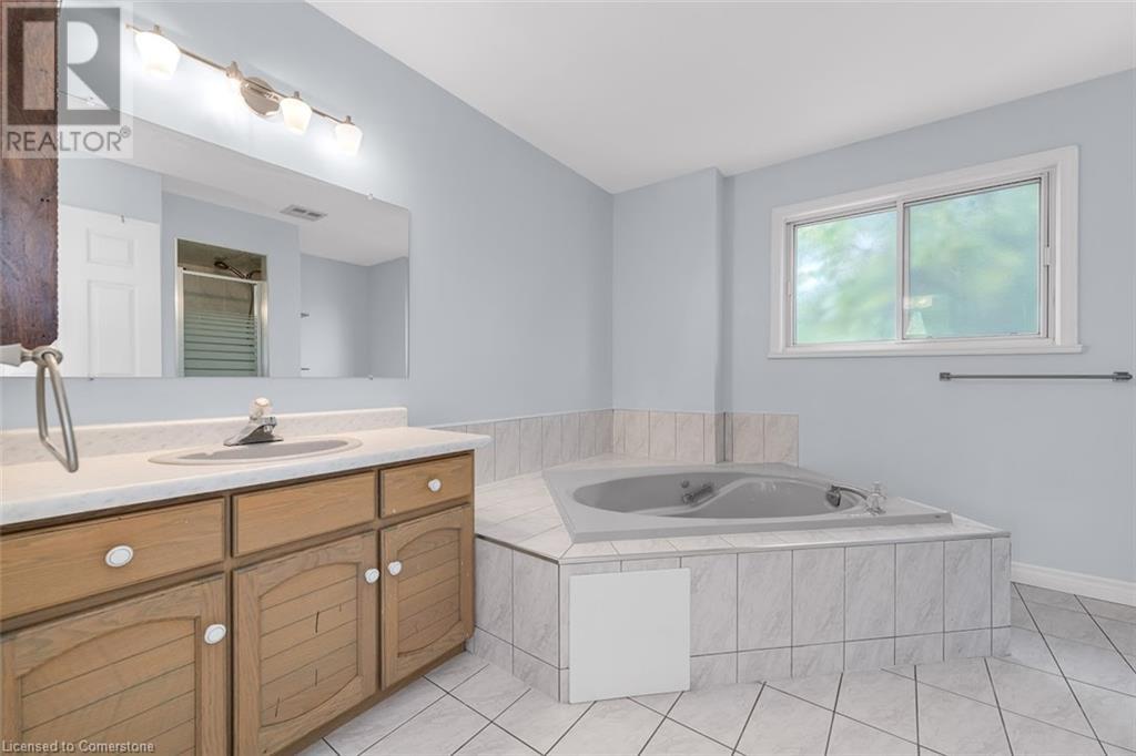 600 Upper Horning Road, Hamilton, Ontario  L9C 7P9 - Photo 18 - 40650443