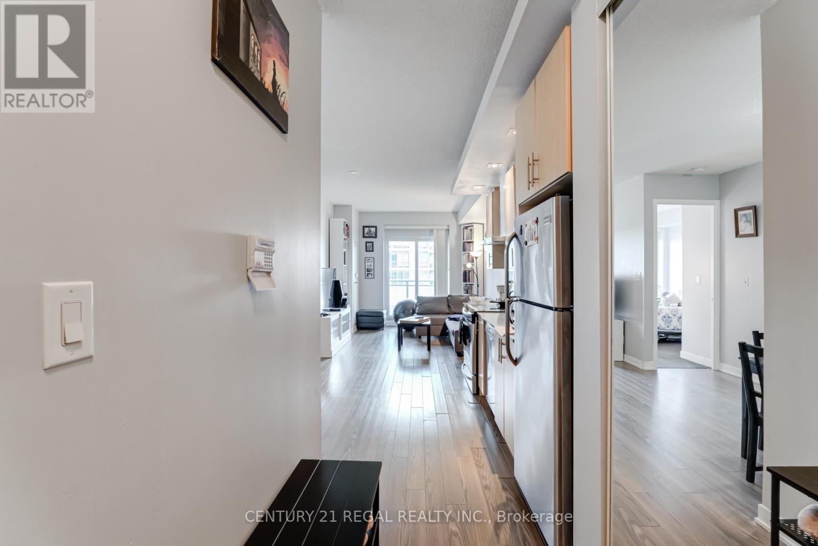 1621 - 165 Legion Road, Toronto, Ontario  M8Y 0B3 - Photo 4 - W9375388