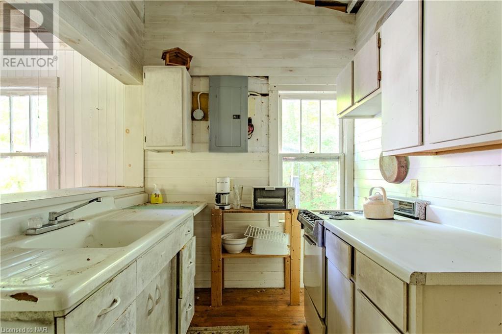 212 Holloway Bay Road SPort Colborne (874 - Sherkston), Ontario  L0S 1R0 - Photo 14 - X9414107