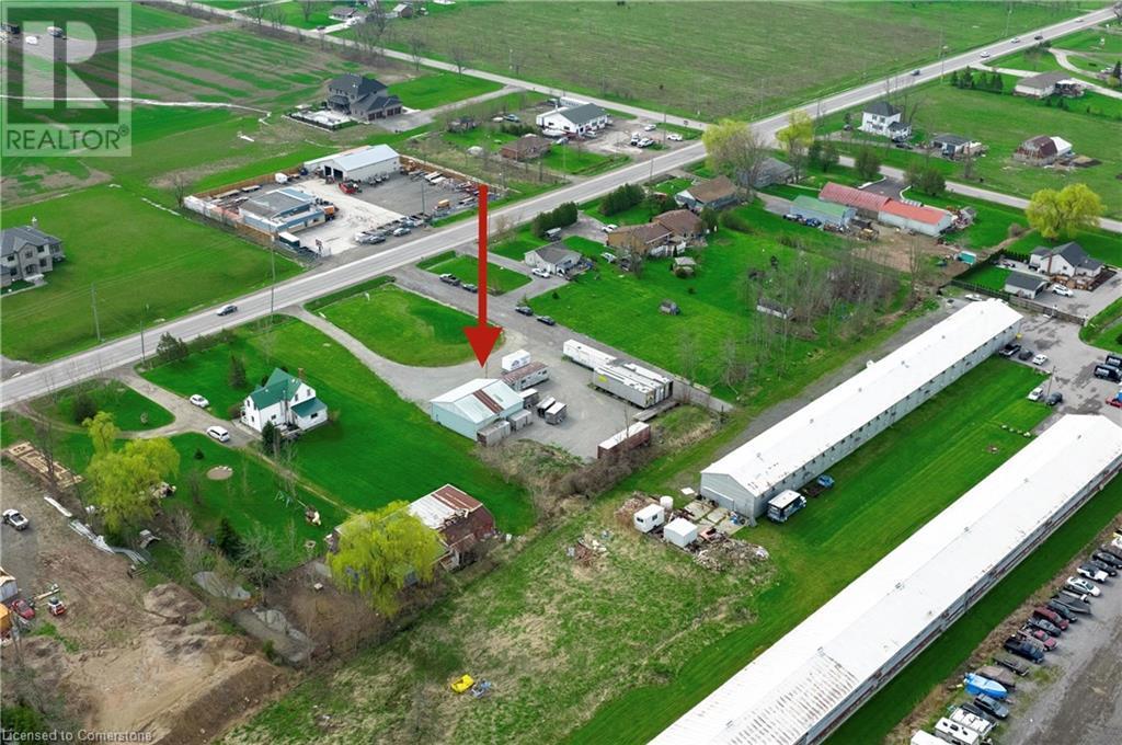 290 Mountain RoadGrimsby, Ontario  L3M 4E7 - Photo 4 - 40656000