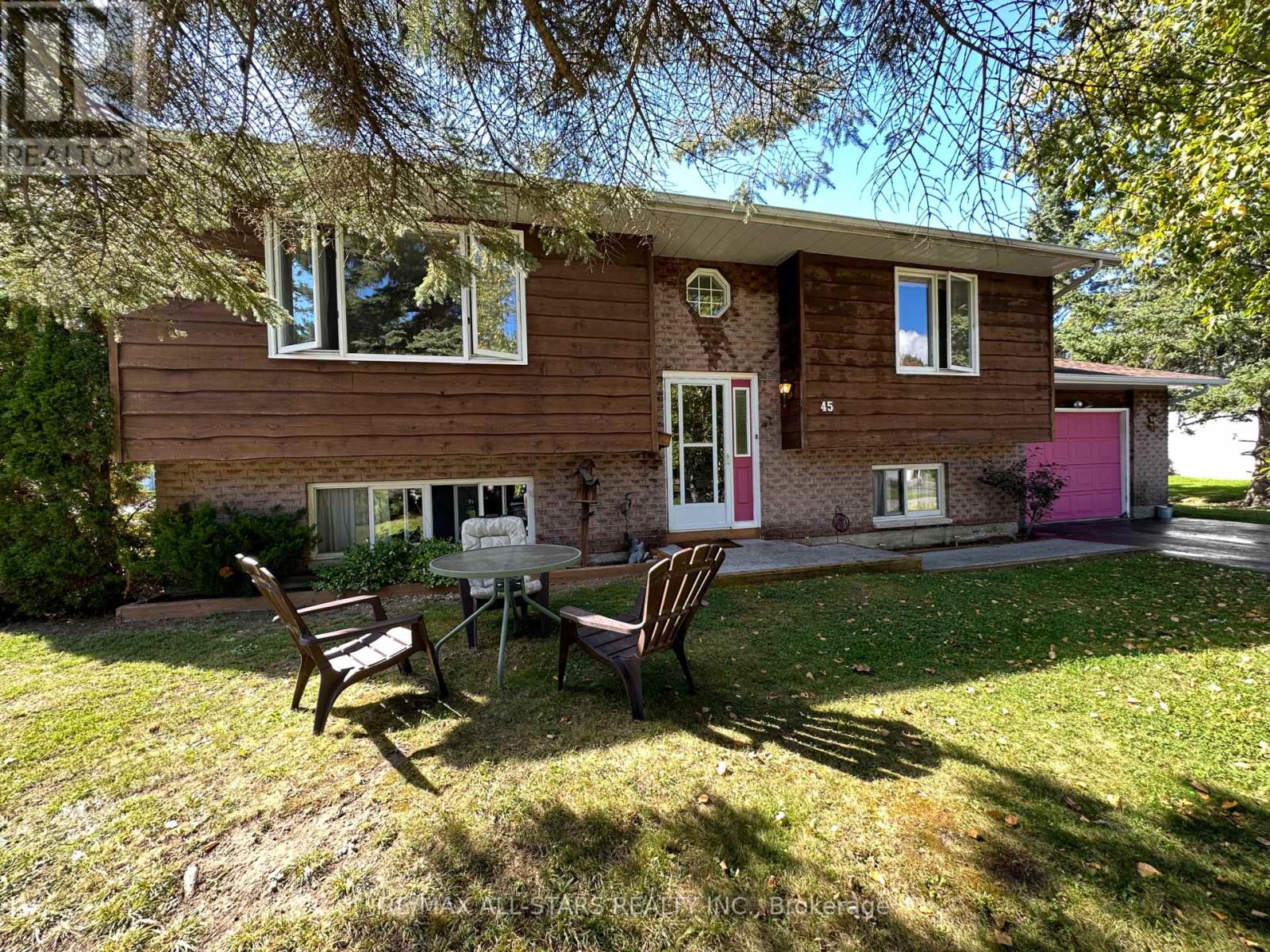 Property at 45 CEDARTREE LANE image 2