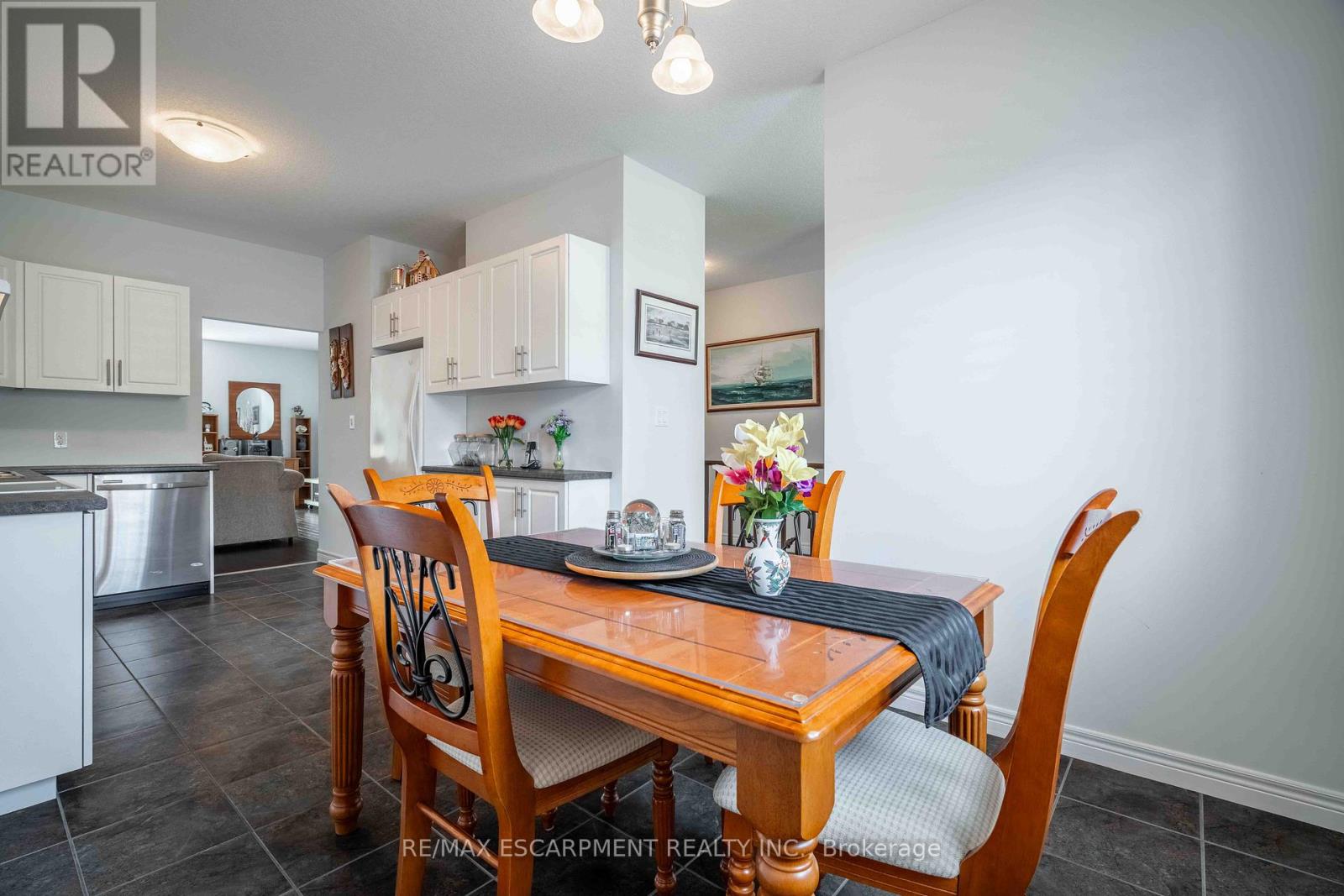 8 Hillgartner Lane, Hamilton, Ontario  L0R 1C0 - Photo 8 - X9375723