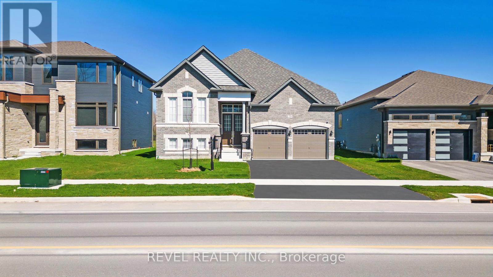 Property at 220 RAMBLEWOOD DRIVE image 1