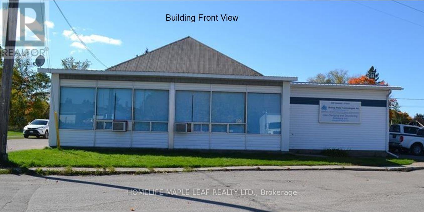 220 Carswell Street, Renfrew, Ontario  K7N 2G4 - Photo 2 - X9374550