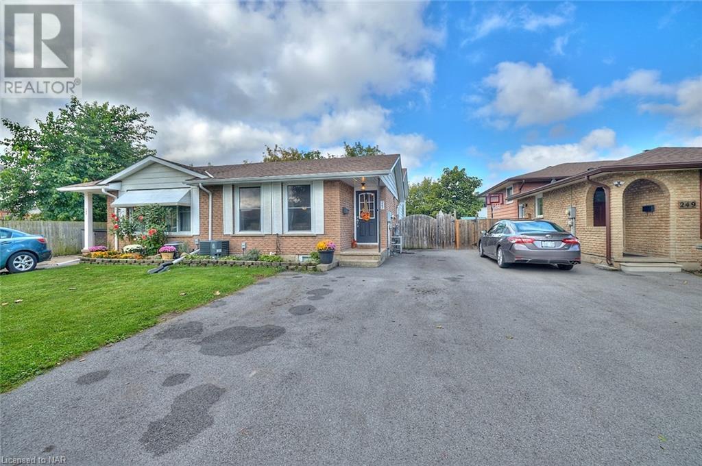 247 St Augustine Drive, St. Catharines, Ontario  L2P 3L9 - Photo 2 - 40652488