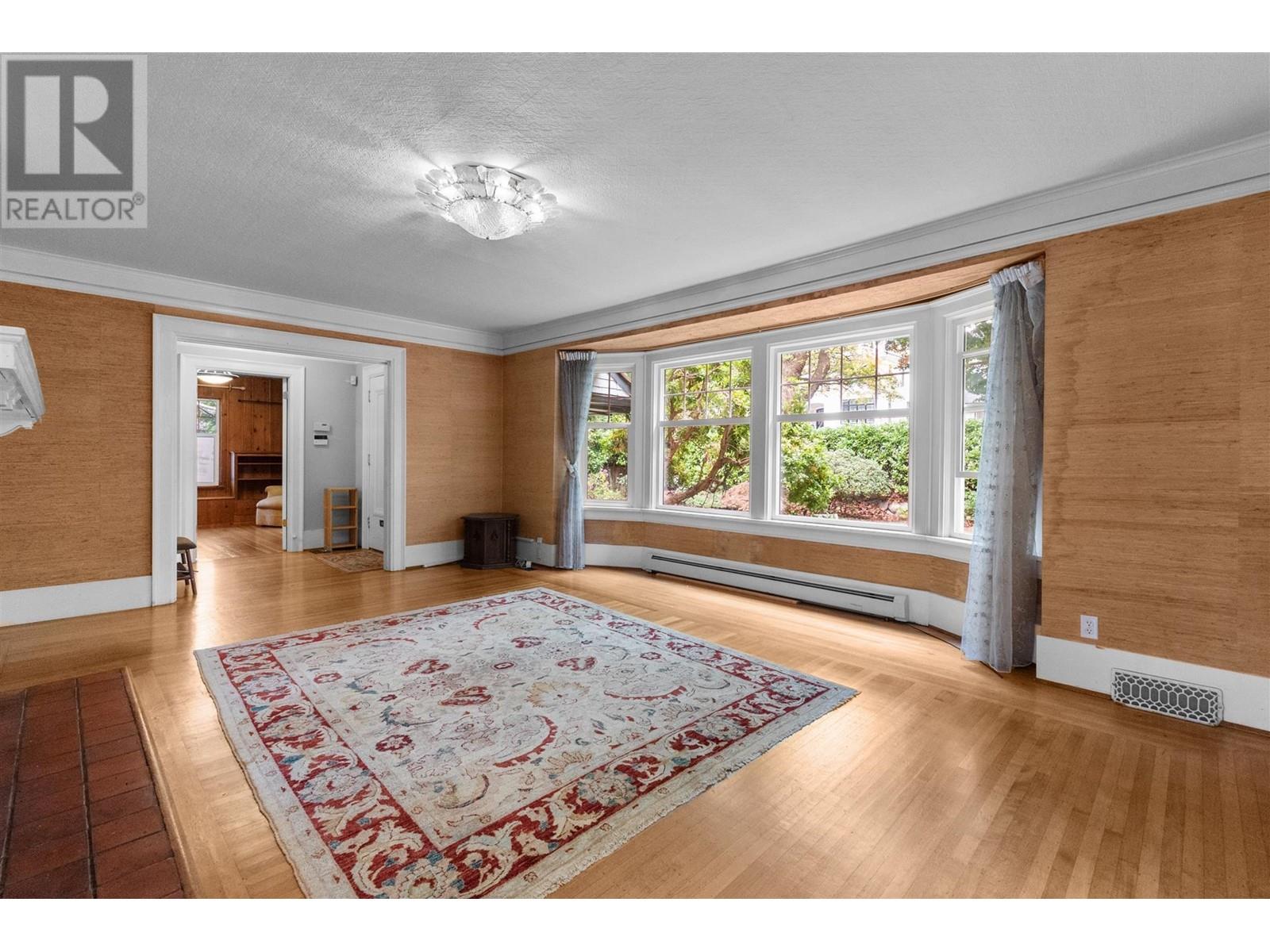 Listing Picture 3 of 31 : 4637 ANGUS DRIVE, Vancouver / 溫哥華 - 魯藝地產 Yvonne Lu Group - MLS Medallion Club Member
