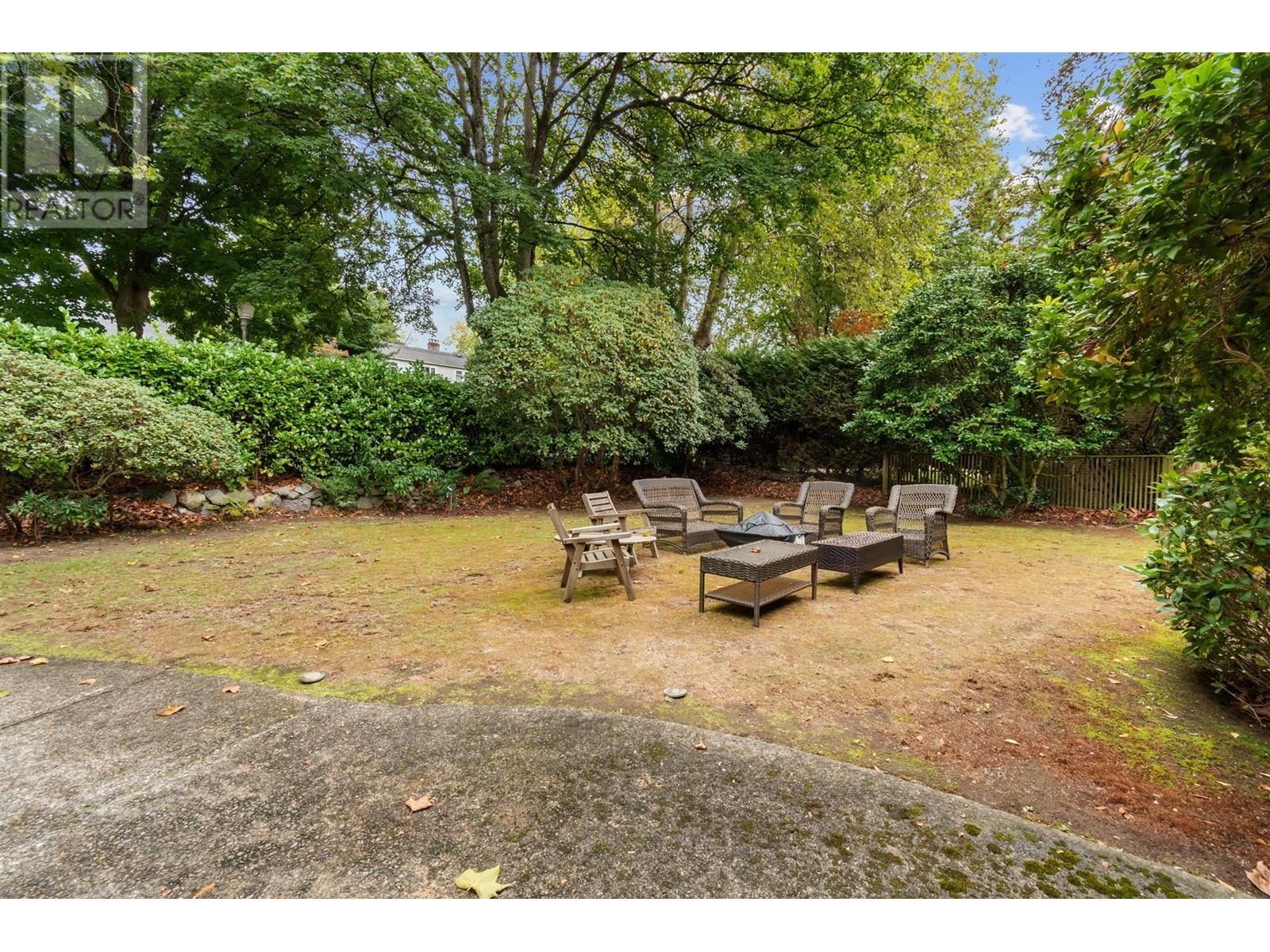 Listing Picture 23 of 31 : 4637 ANGUS DRIVE, Vancouver / 溫哥華 - 魯藝地產 Yvonne Lu Group - MLS Medallion Club Member