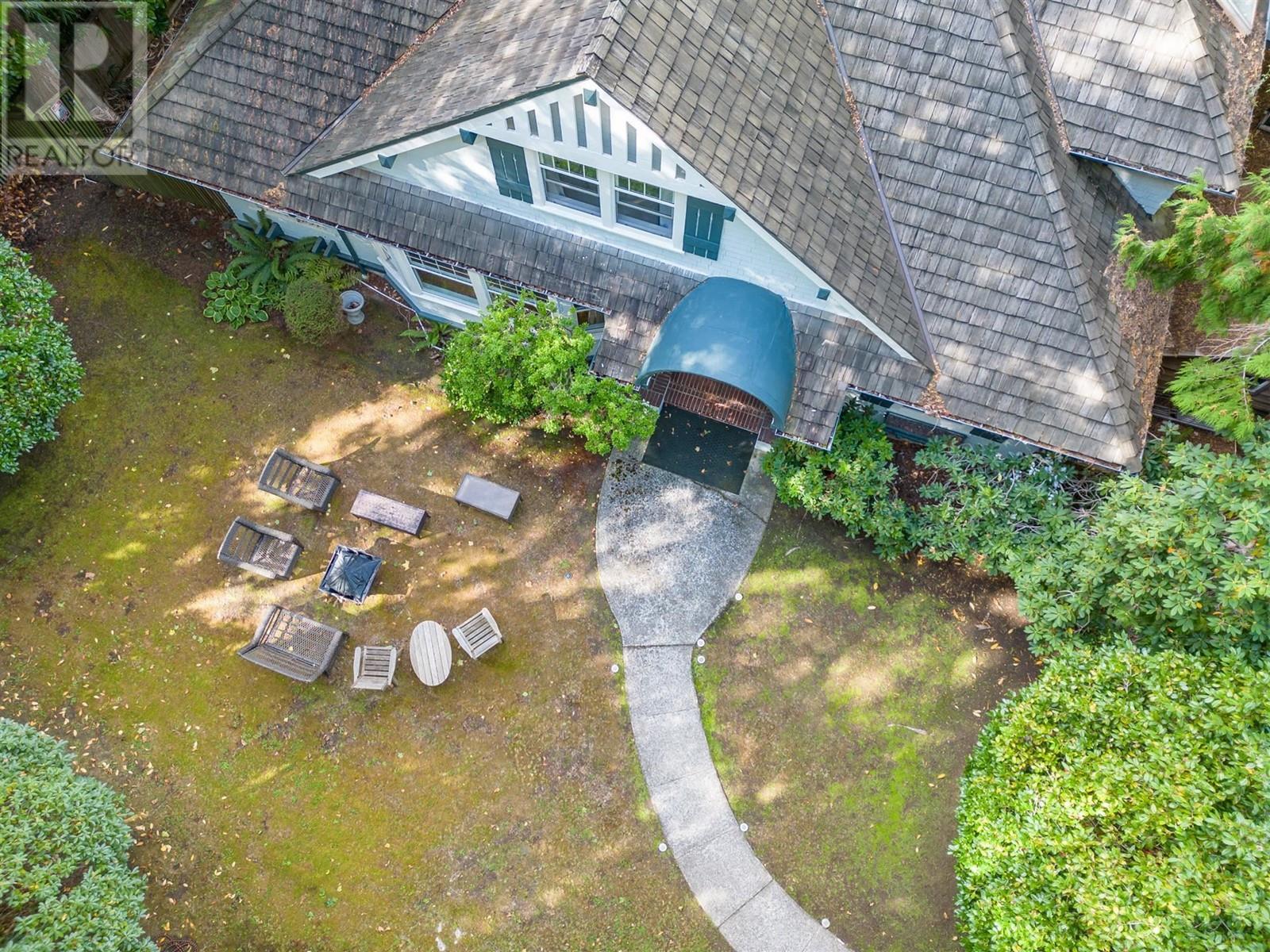 Listing Picture 27 of 31 : 4637 ANGUS DRIVE, Vancouver / 溫哥華 - 魯藝地產 Yvonne Lu Group - MLS Medallion Club Member