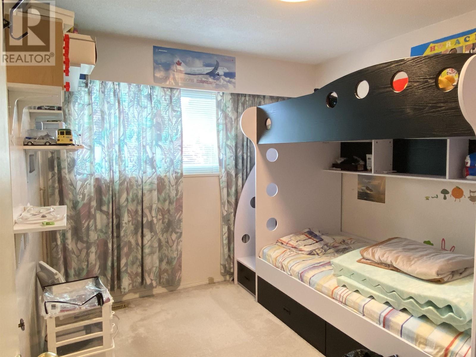 Listing Picture 13 of 28 : 6151 BELLFLOWER DRIVE, Richmond / 烈治文 - 魯藝地產 Yvonne Lu Group - MLS Medallion Club Member
