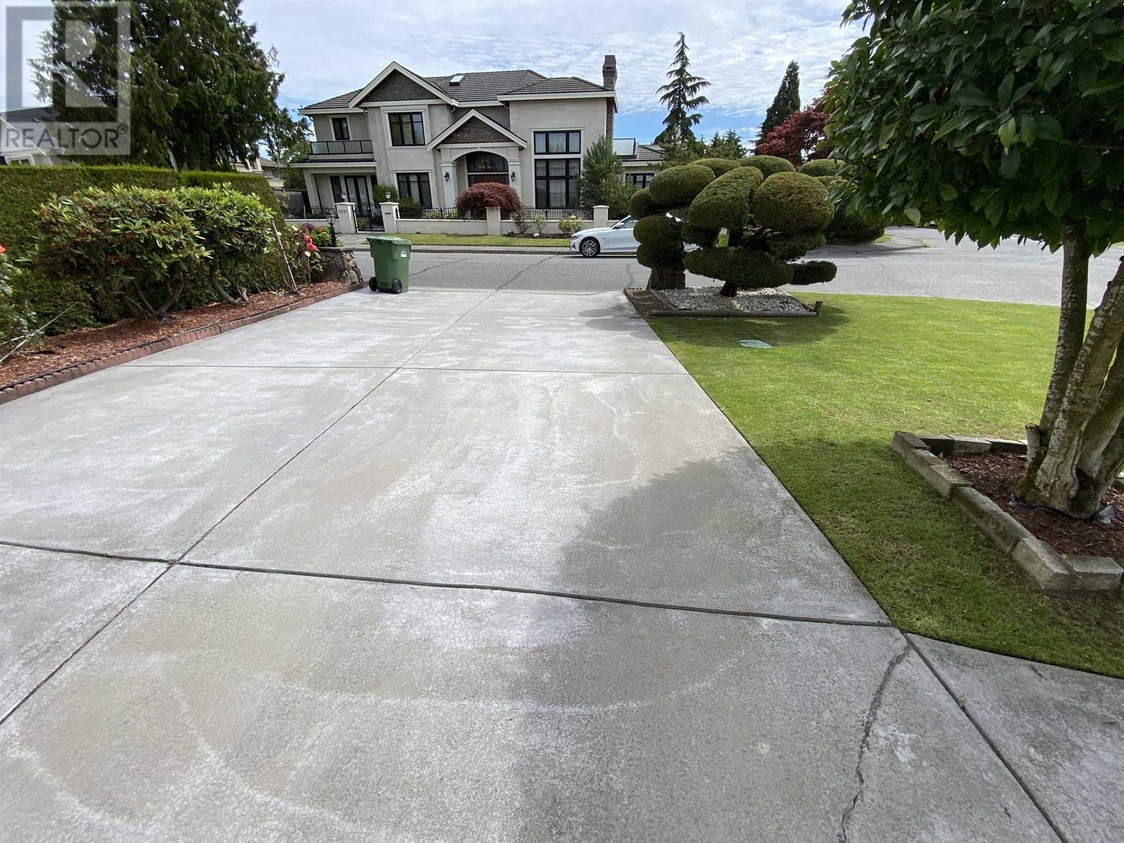 Listing Picture 27 of 28 : 6151 BELLFLOWER DRIVE, Richmond / 烈治文 - 魯藝地產 Yvonne Lu Group - MLS Medallion Club Member