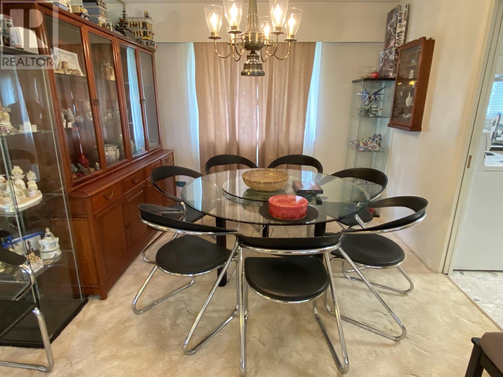 Listing Picture 5 of 28 : 6151 BELLFLOWER DRIVE, Richmond / 烈治文 - 魯藝地產 Yvonne Lu Group - MLS Medallion Club Member
