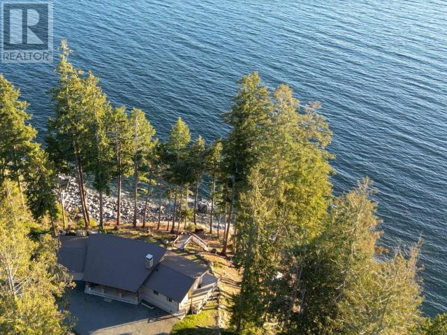 12369 SCOTCH FIR POINT RD, Powell River, British Columbia