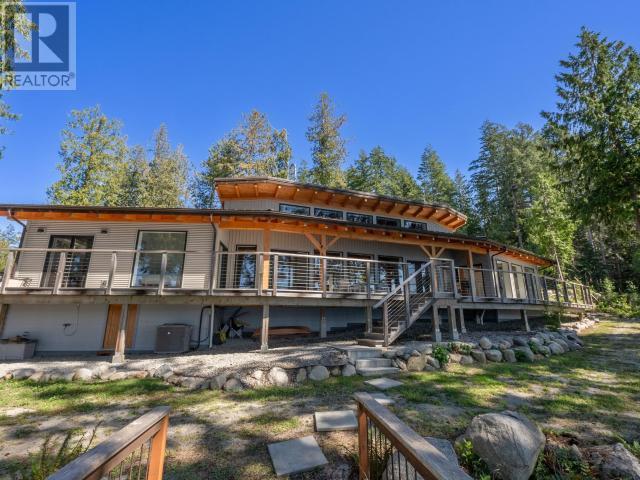 12369 Scotch Fir Point Rd, Powell River, British Columbia   - Photo 5 - 18400