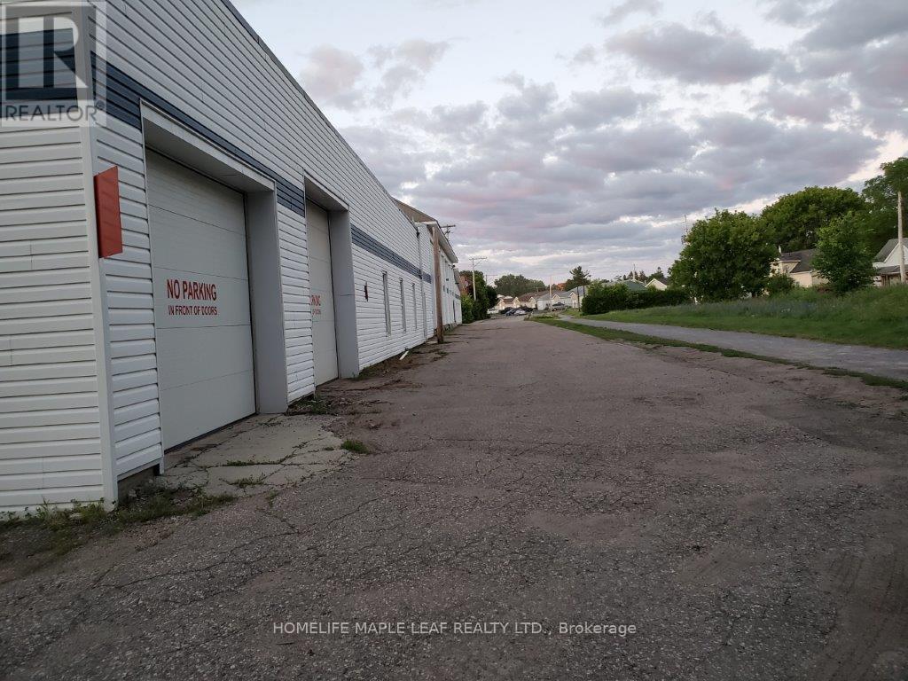 220 Carswell Street, Renfrew, Ontario  K7N 2G4 - Photo 8 - X9374550