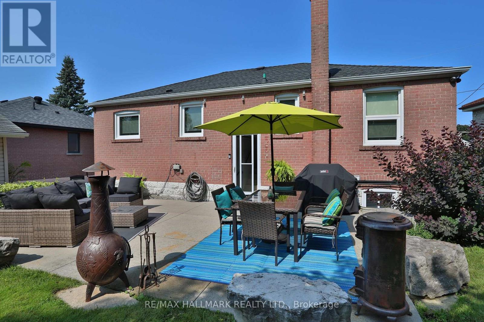 15 Smallwood Drive, Toronto (Downsview-Roding-Cfb), Ontario  M3M 1K9 - Photo 28 - W9376043