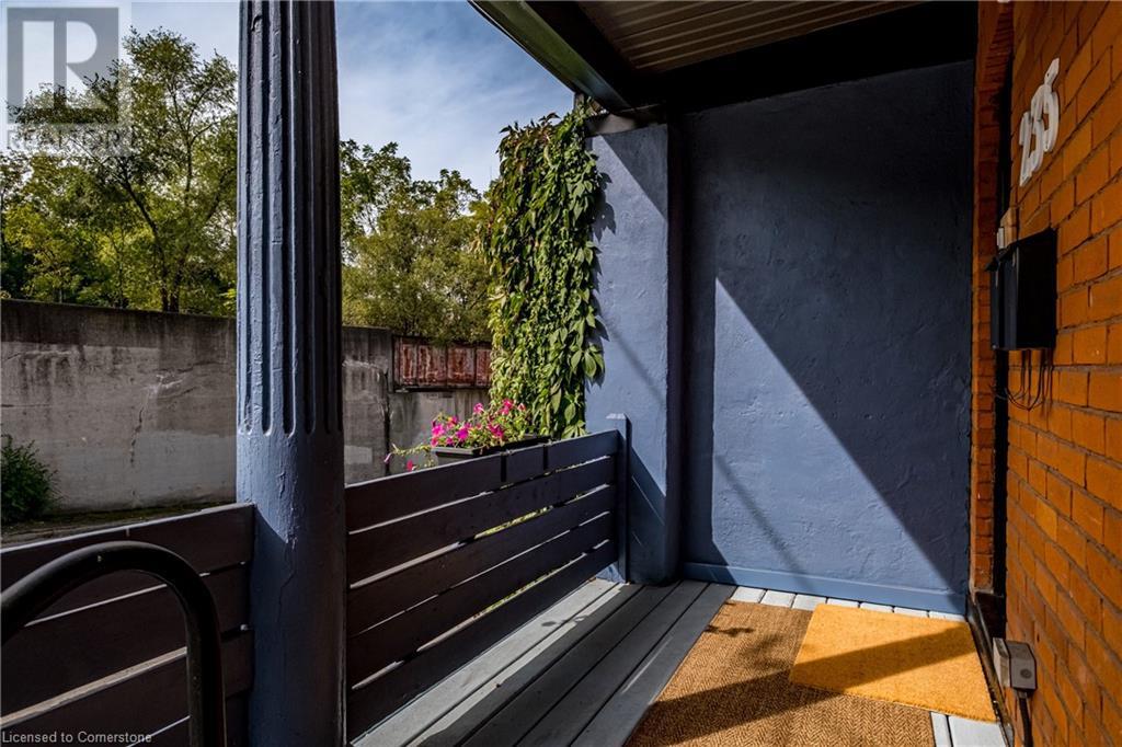 235 Young Street, Hamilton, Ontario  L8N 1V9 - Photo 5 - 40652927