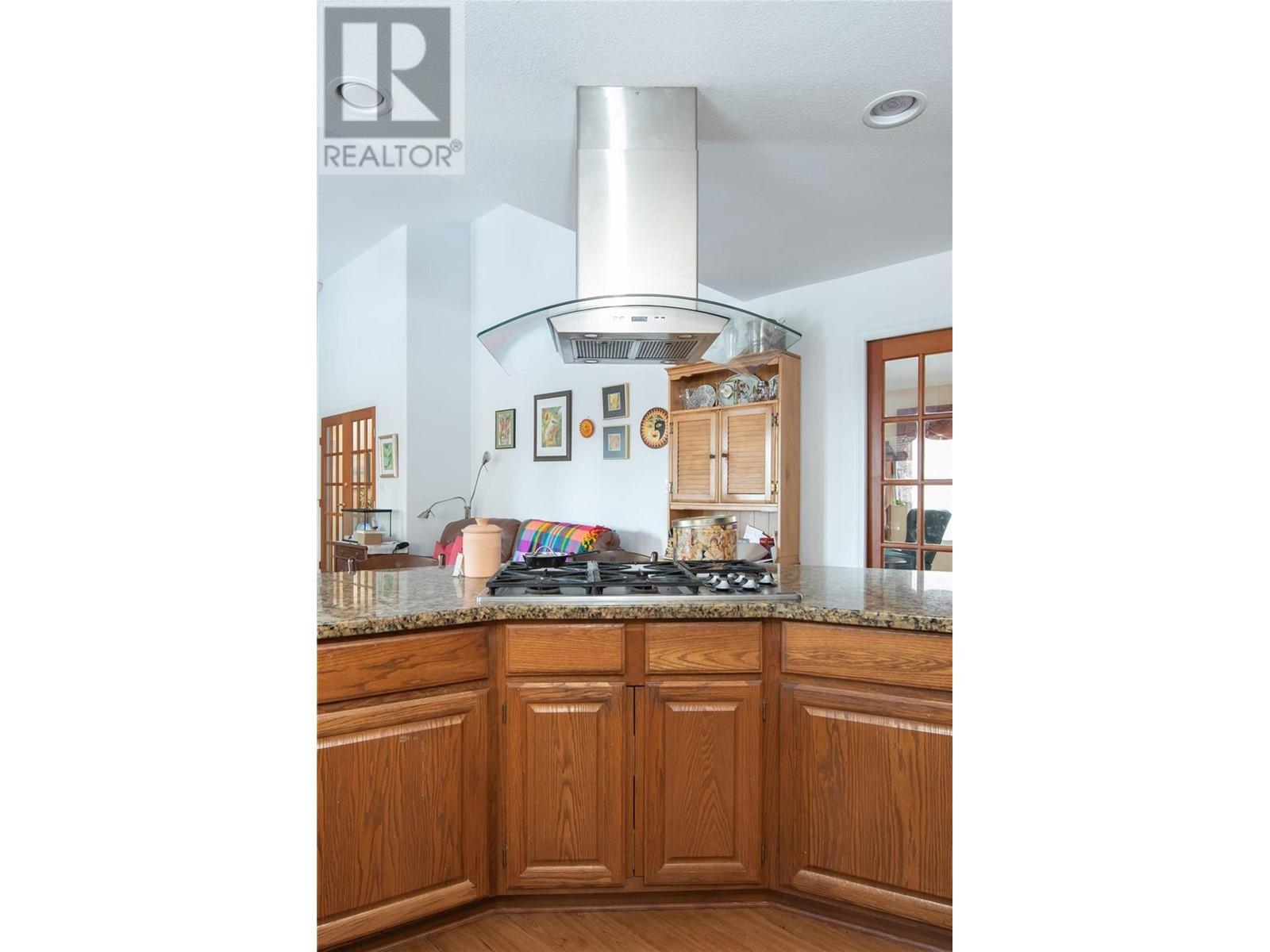 Property at 9292 Kokanee Road image 2