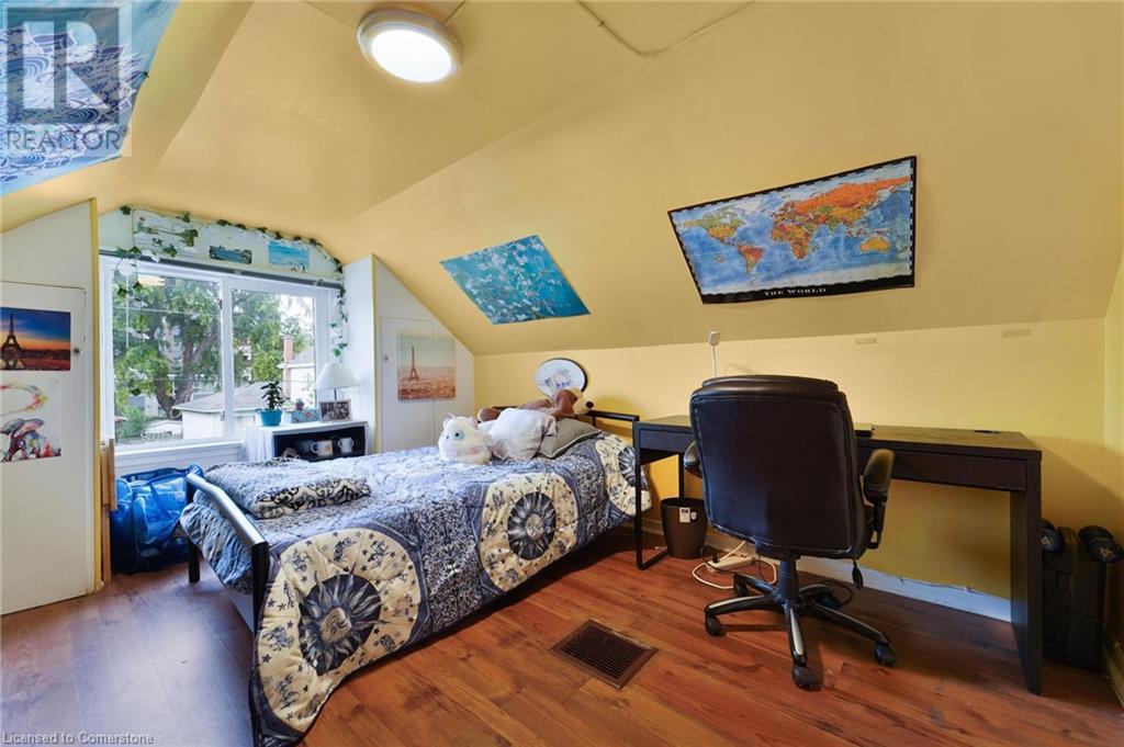 105 Ward Avenue, Hamilton, Ontario L8S 2E8 - Photo 19 - 40654588