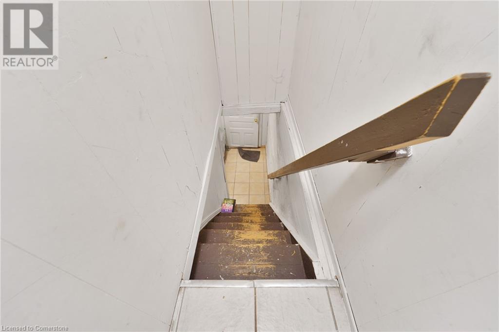 105 Ward Avenue, Hamilton, Ontario L8S 2E8 - Photo 24 - 40654588