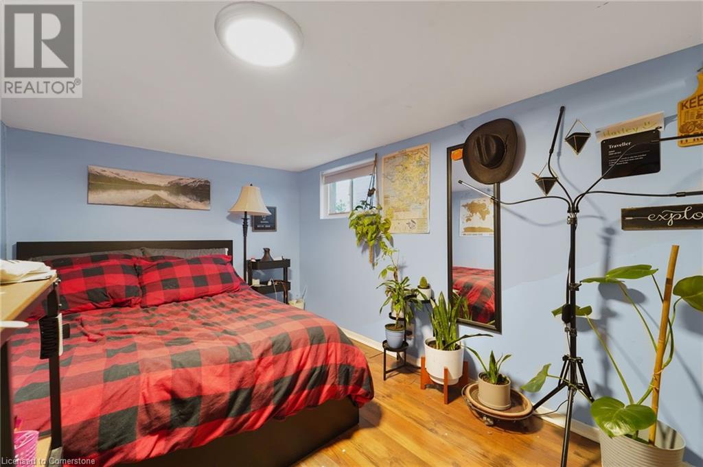 105 Ward Avenue, Hamilton, Ontario L8S 2E8 - Photo 30 - 40654588