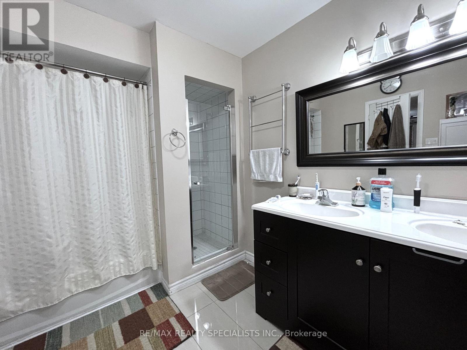 Upper - 118 Wexford Road, Brampton, Ontario  L6Z 2T5 - Photo 16 - W9376246