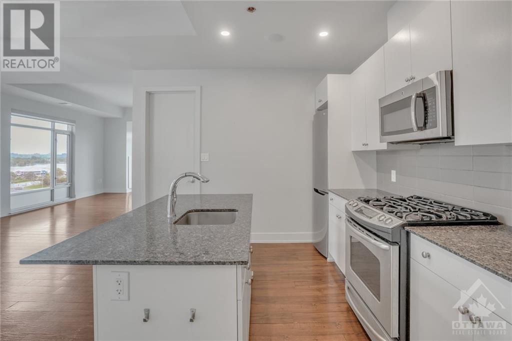 100 CHAMPAGNE AVENUE S UNIT#1004 Ottawa