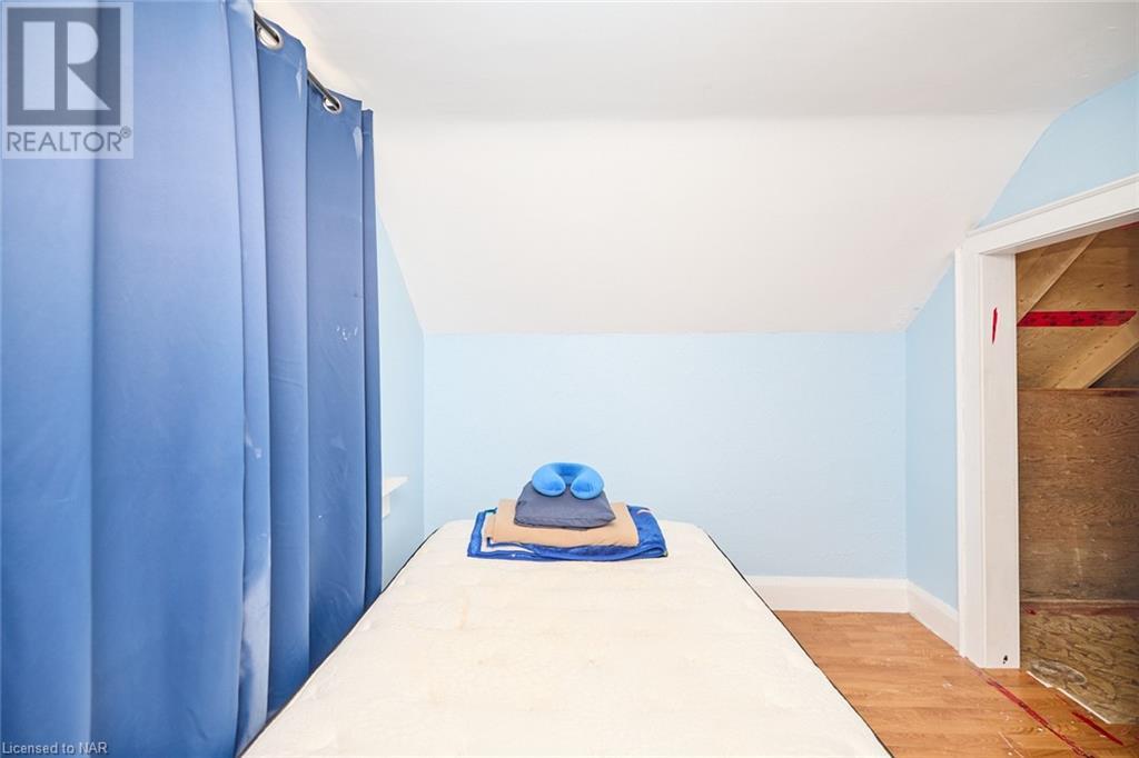 114 Welland Street N, Thorold, Ontario  L2V 2C1 - Photo 18 - 40648012