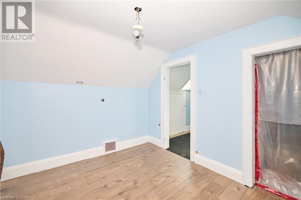 114 Welland Street N, Thorold, Ontario  L2V 2C1 - Photo 22 - 40648012