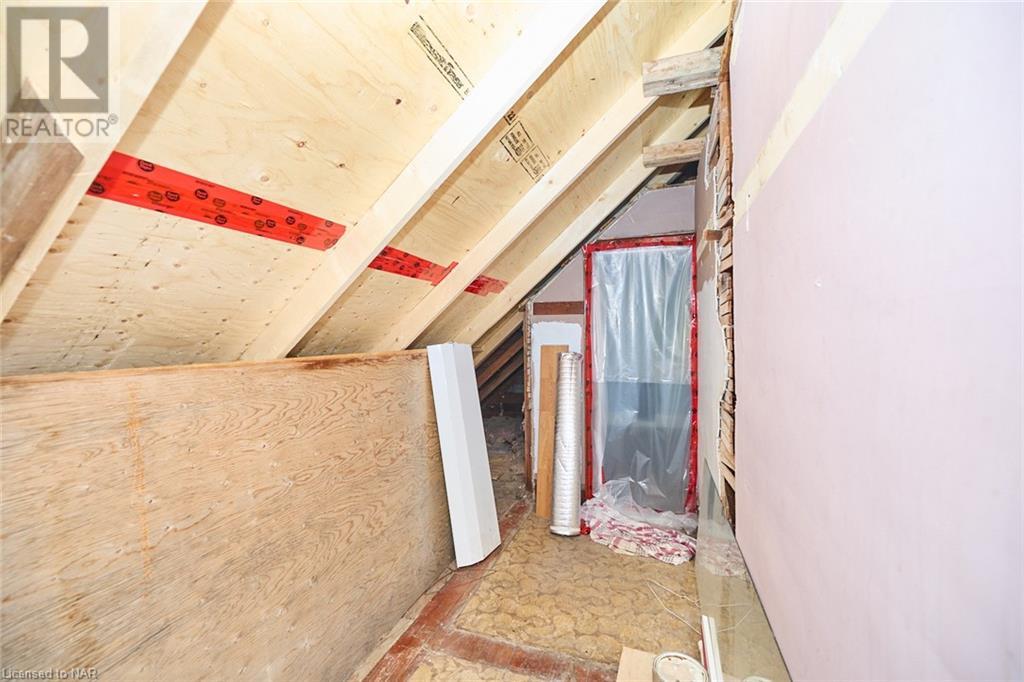 114 Welland Street N, Thorold, Ontario  L2V 2C1 - Photo 19 - 40648012