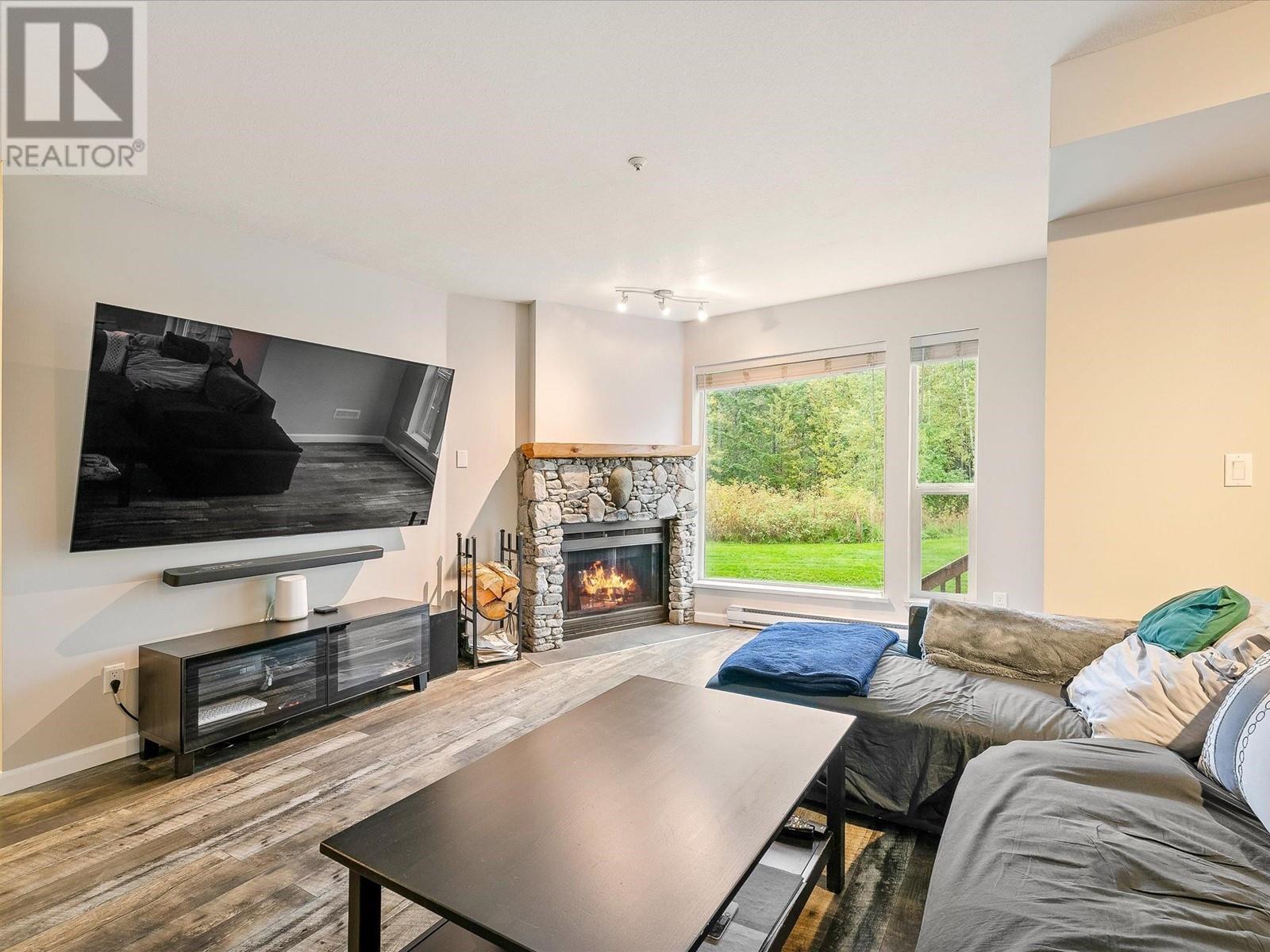 7 1400 Park Street, Pemberton, British Columbia V0N 2L1 - Photo 4 - R2931081