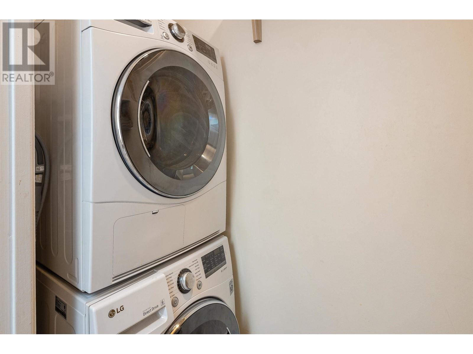 Listing Picture 13 of 26 : 1705 789 DRAKE STREET, Vancouver / 溫哥華 - 魯藝地產 Yvonne Lu Group - MLS Medallion Club Member